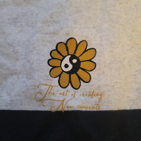 Denim & Flower Striped Tee - Picture 3 of 6